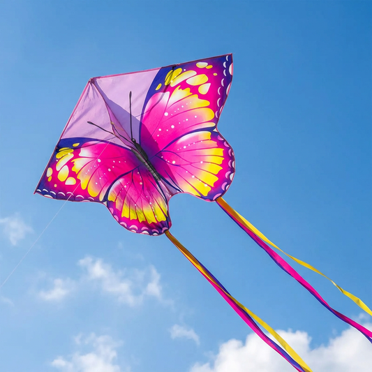 Wikz sommerfugl på himlen i lyserød